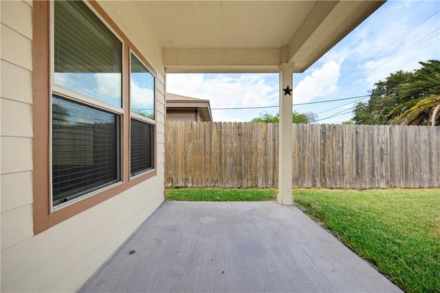 4230 Summer Wind Dr, Corpus Christi, TX 78413