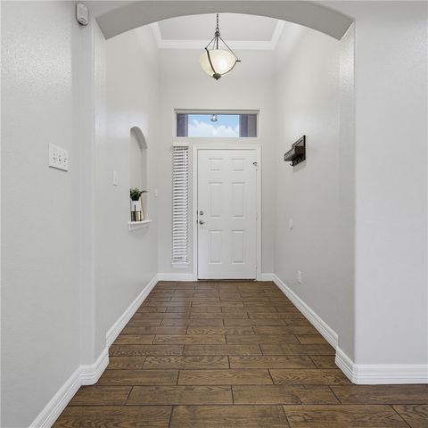 4230 Summer Wind Dr, Corpus Christi, TX 78413