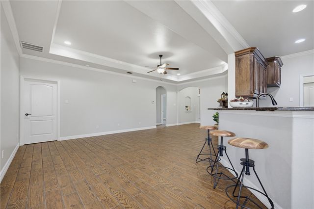 4230 Summer Wind Dr, Corpus Christi, TX 78413