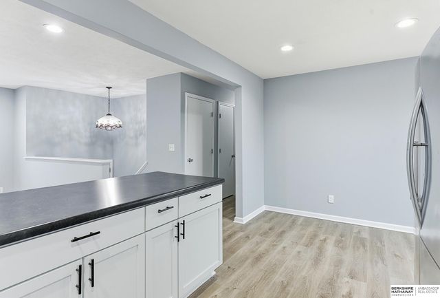 1218 Mayper Drive, Carter Lake, IA 51510