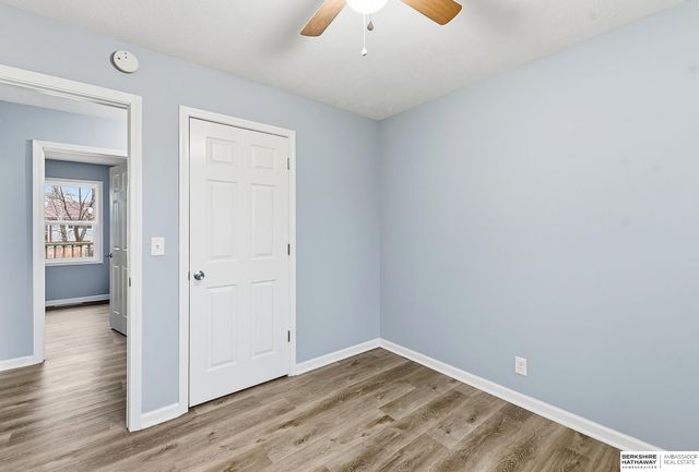 1218 Mayper Drive, Carter Lake, IA 51510