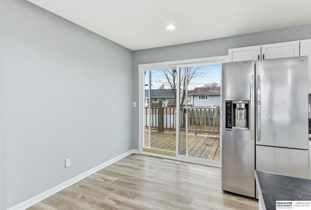 1218 Mayper Drive, Carter Lake, IA 51510