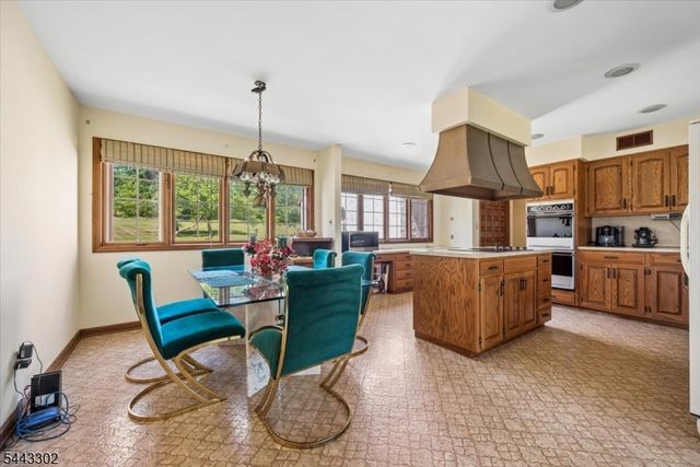 11 Cherryville Stanton Rd, Raritan Twp., NJ 08822