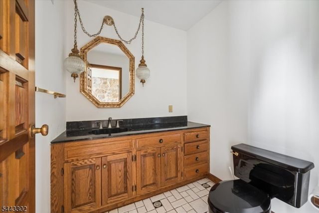 11 Cherryville Stanton Rd, Raritan Twp., NJ 08822
