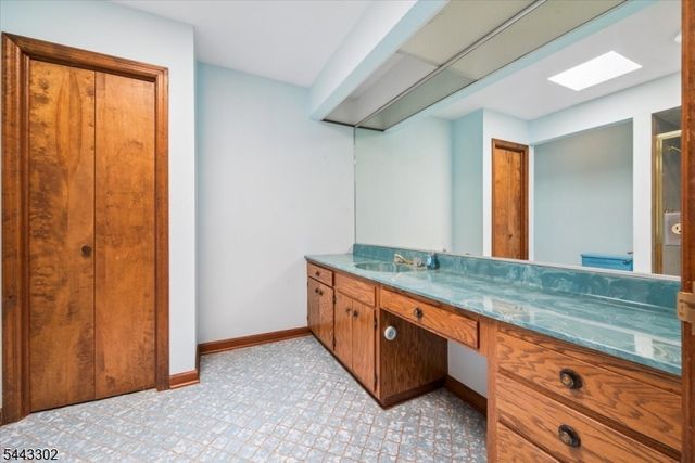 11 Cherryville Stanton Rd, Raritan Twp., NJ 08822