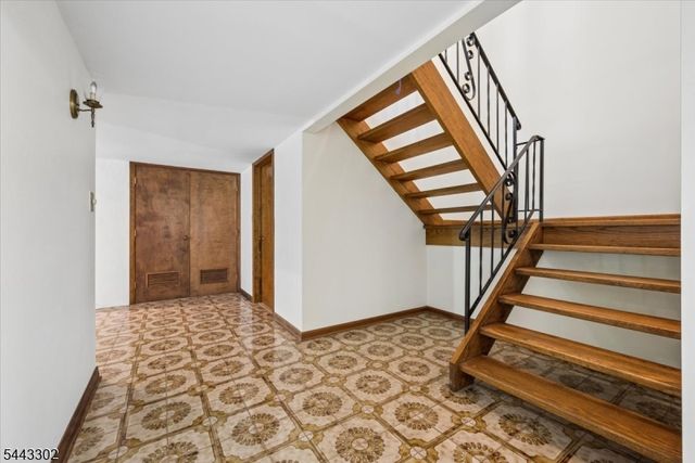 11 Cherryville Stanton Rd, Raritan Twp., NJ 08822
