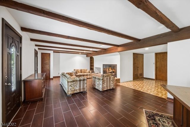 11 Cherryville Stanton Rd, Raritan Twp., NJ 08822
