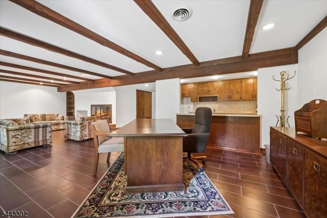 11 Cherryville Stanton Rd, Raritan Twp., NJ 08822