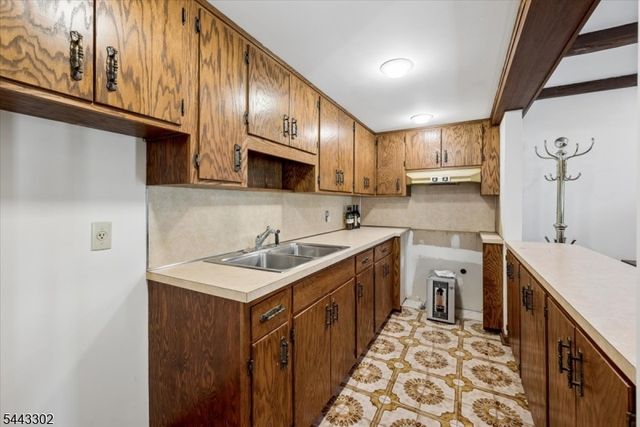 11 Cherryville Stanton Rd, Raritan Twp., NJ 08822