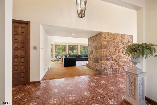 11 Cherryville Stanton Rd, Raritan Twp., NJ 08822