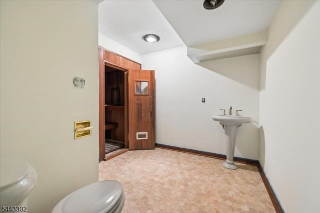 11 Cherryville Stanton Rd, Raritan Twp., NJ 08822