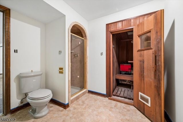 11 Cherryville Stanton Rd, Raritan Twp., NJ 08822