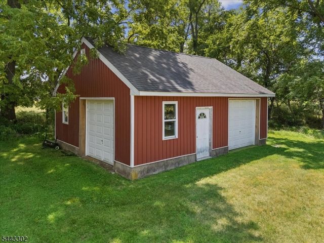 11 Cherryville Stanton Rd, Raritan Twp., NJ 08822
