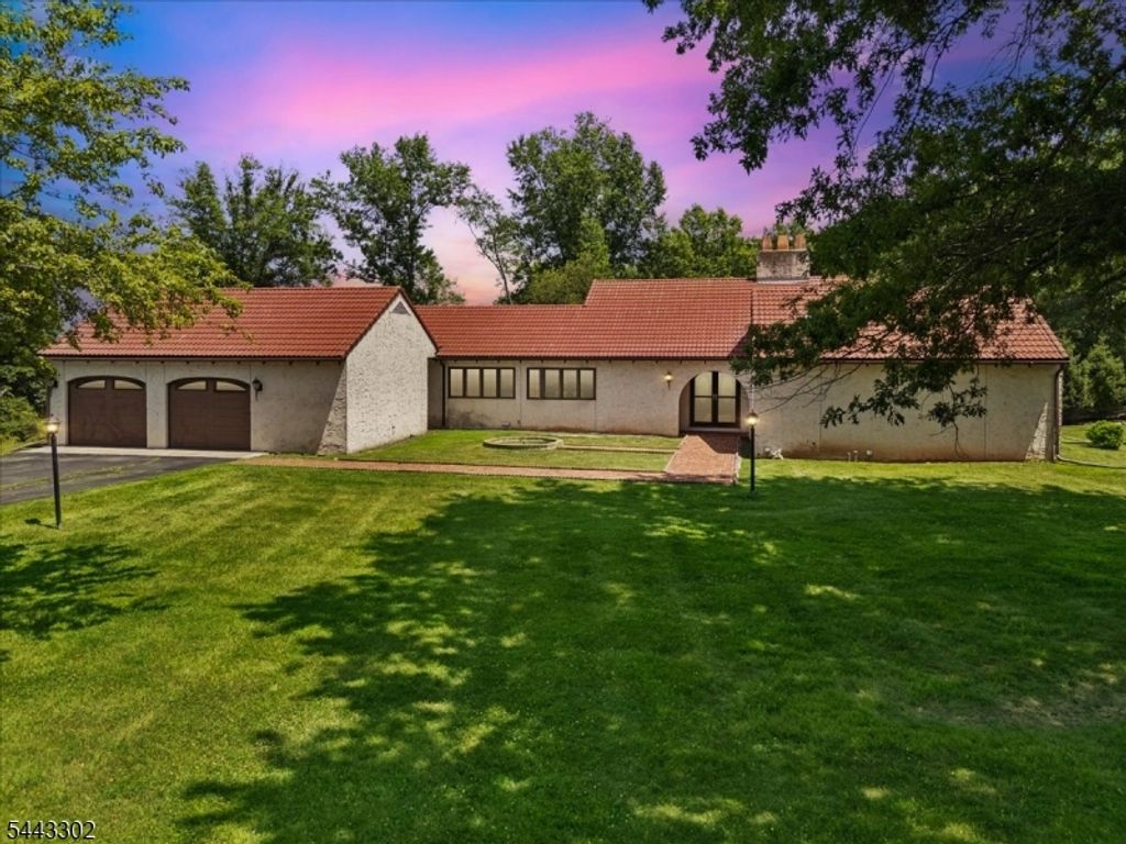 11 Cherryville Stanton Rd, Raritan Twp., NJ 08822