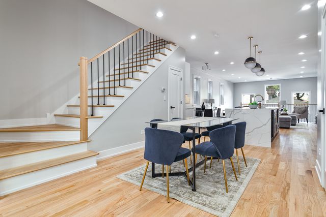 4602 N Springfield Avenue, Chicago, IL 60625