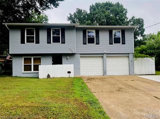 2890 Tommy Drive, Arnold, MO 63010