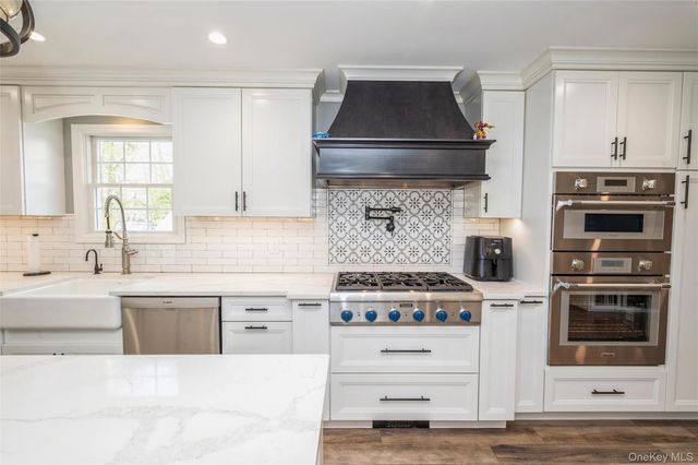 2296 Willow Street, Wantagh, NY 11793