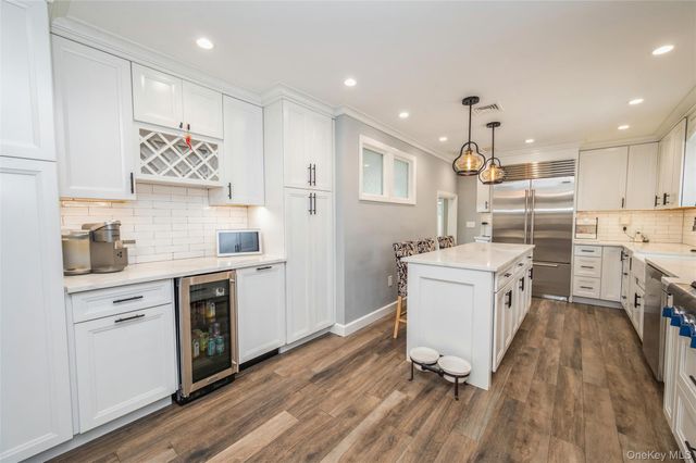 2296 Willow Street, Wantagh, NY 11793