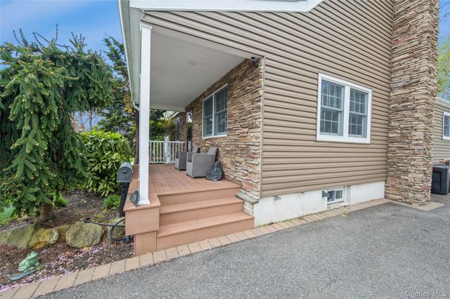 2296 Willow Street, Wantagh, NY 11793