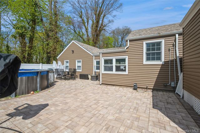 2296 Willow Street, Wantagh, NY 11793