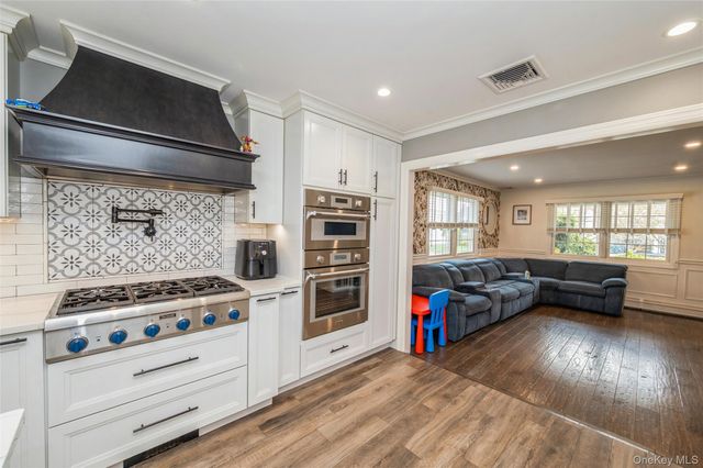 2296 Willow Street, Wantagh, NY 11793