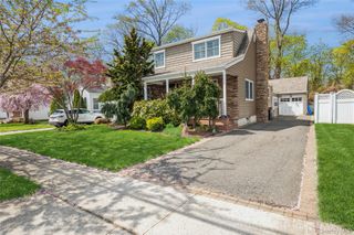 2296 Willow Street, Wantagh, NY 11793
