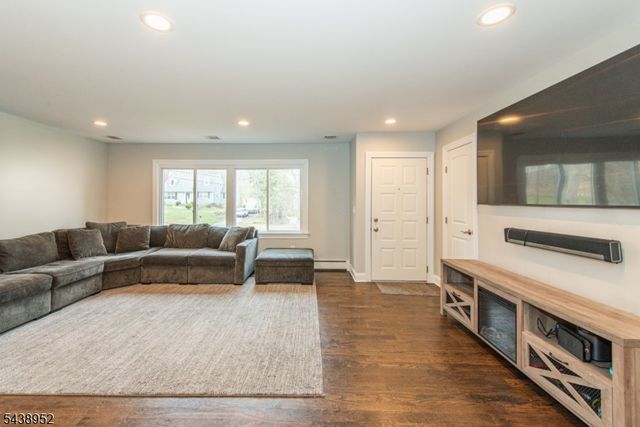 28 Riverview Rd, West Milford Twp., NJ 07438