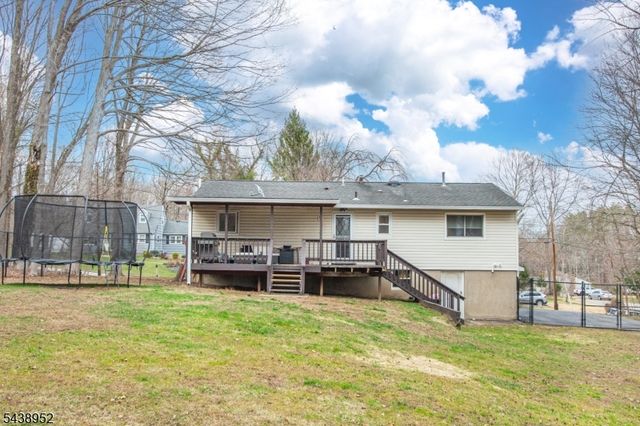 28 Riverview Rd, West Milford Twp., NJ 07438