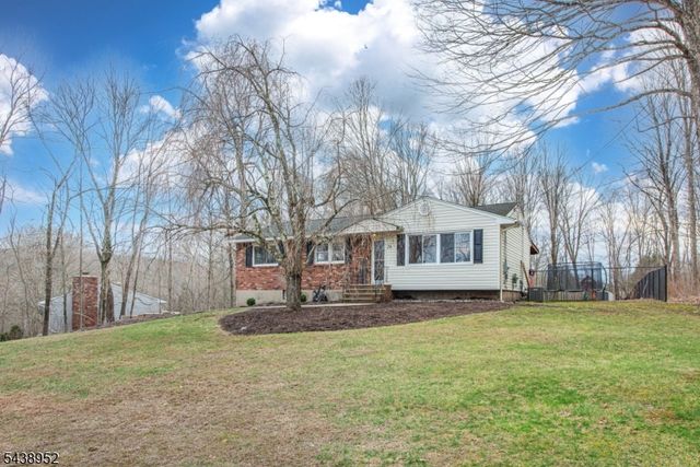 28 Riverview Rd, West Milford Twp., NJ 07438