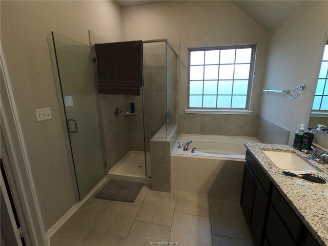 2007 Markley Drive, Bryan, TX 77807
