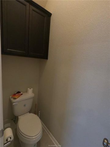 2007 Markley Drive, Bryan, TX 77807