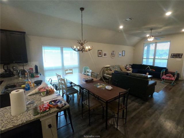 2007 Markley Drive, Bryan, TX 77807