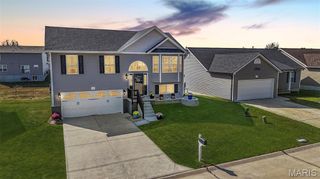 1814 Waters Edge Way, Pevely, MO 63070