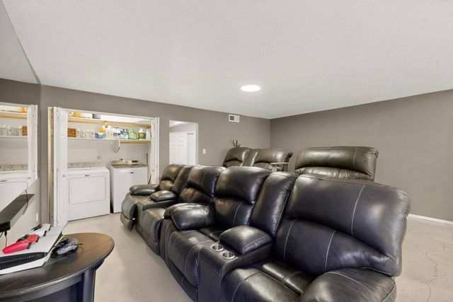 8909 La Barranca Avenue NE, Albuquerque, NM 87111