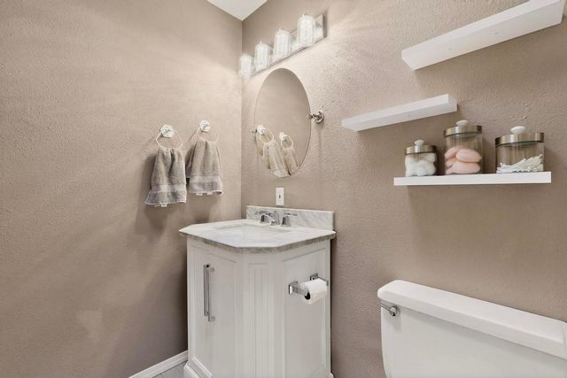 8909 La Barranca Avenue NE, Albuquerque, NM 87111