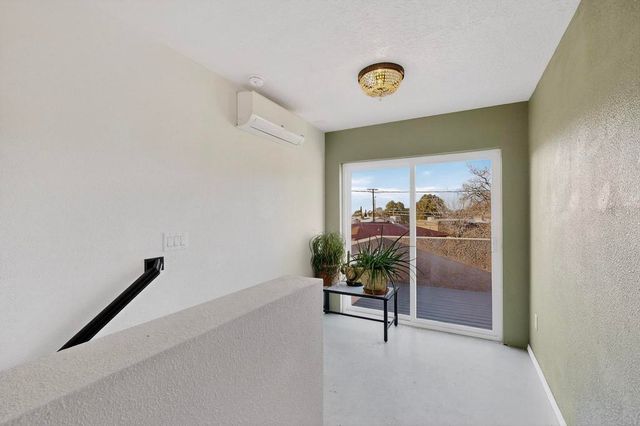 8909 La Barranca Avenue NE, Albuquerque, NM 87111