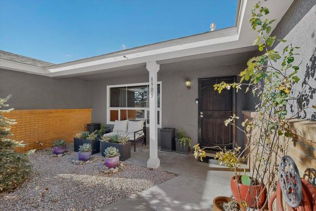 8909 La Barranca Avenue NE, Albuquerque, NM 87111
