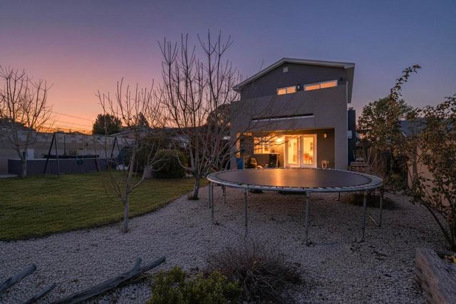 8909 La Barranca Avenue NE, Albuquerque, NM 87111