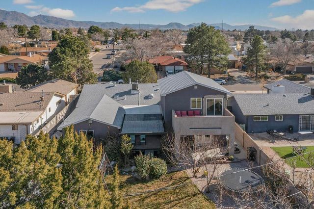 8909 La Barranca Avenue NE, Albuquerque, NM 87111