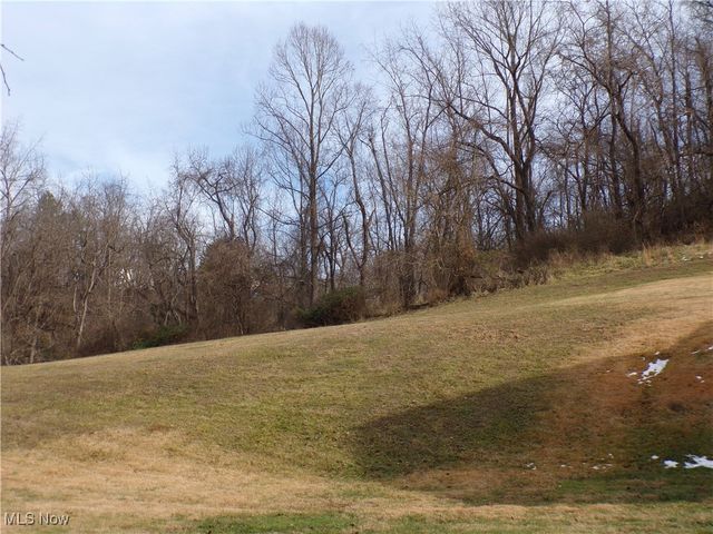 1129 Pike Street, Parkersburg, WV 26101