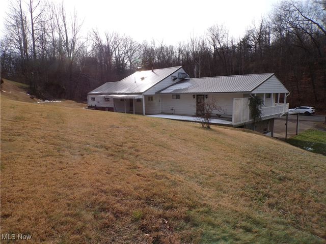 1129 Pike Street, Parkersburg, WV 26101