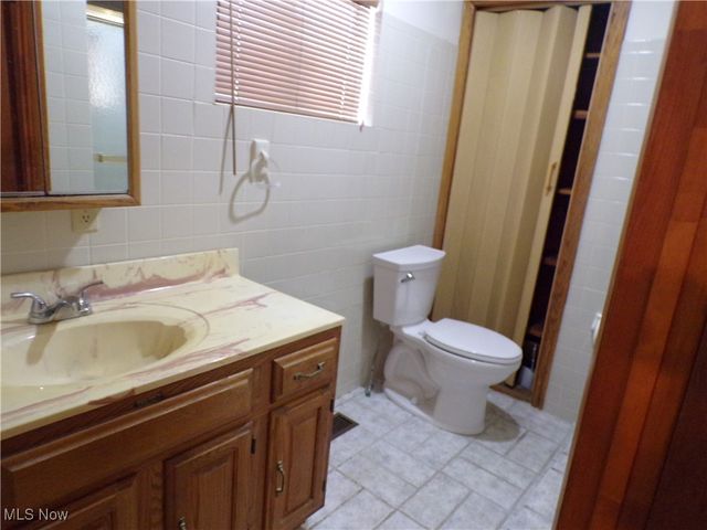 1129 Pike Street, Parkersburg, WV 26101