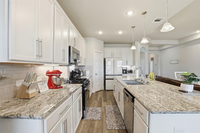 2725 Arbor Edge Crossing, La Marque, TX 77568