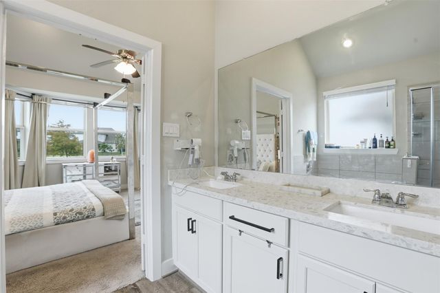 2725 Arbor Edge Crossing, La Marque, TX 77568