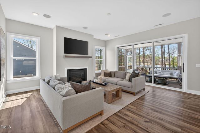 624 Long Lake Drive, Fuquay Varina, NC 27526