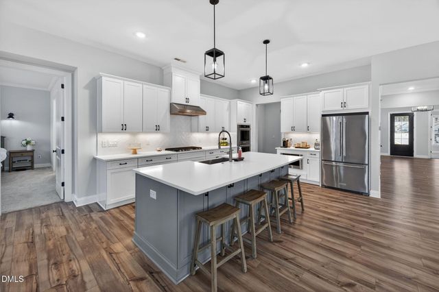 624 Long Lake Drive, Fuquay Varina, NC 27526