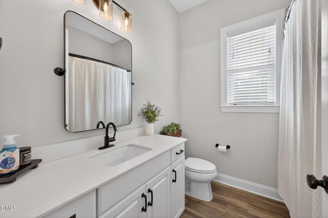 624 Long Lake Drive, Fuquay Varina, NC 27526