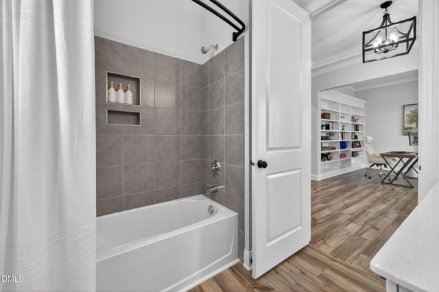 624 Long Lake Drive, Fuquay Varina, NC 27526