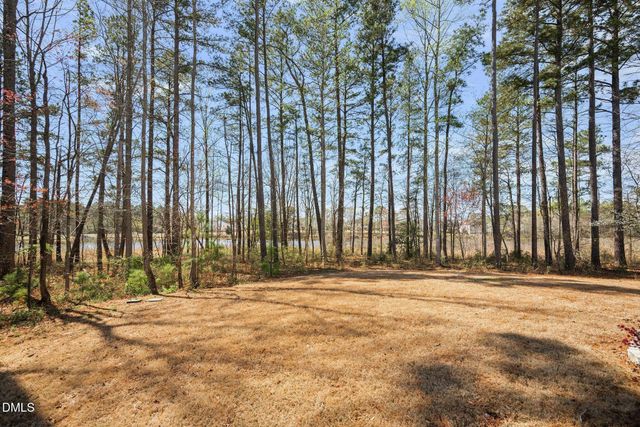 624 Long Lake Drive, Fuquay Varina, NC 27526