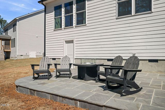 624 Long Lake Drive, Fuquay Varina, NC 27526